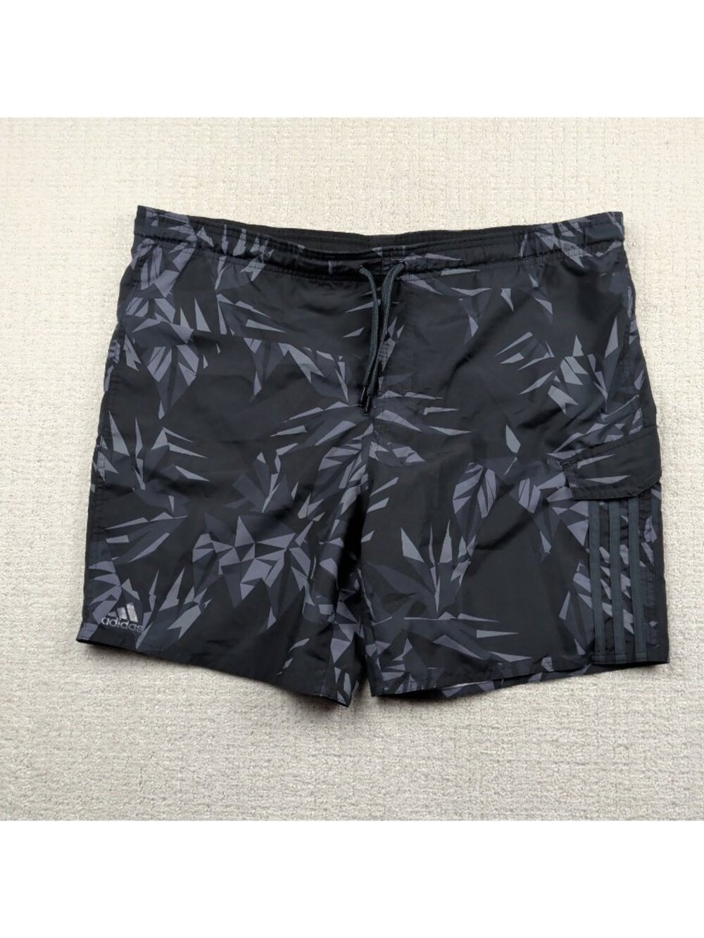 Adidas Camo / Floral Swim Trunks Shorts Men Sz Large Gray Floral Lined Pockets